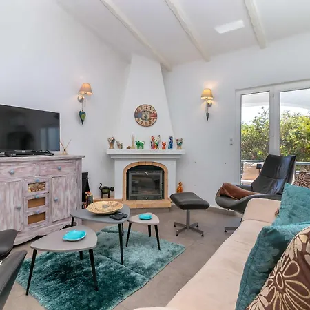펜션 Casa Moinho - Stylish 2 Bedroom Townhouse 카르보에이루
