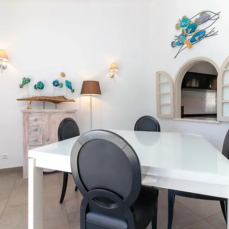 Casa Moinho - Stylish 2 Bedroom Townhouse 카르보에이루