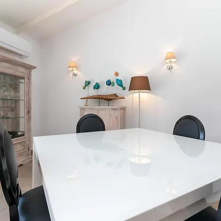 Casa Moinho - Stylish 2 Bedroom Townhouse 펜션 카르보에이루