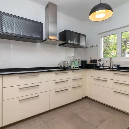 Ferienhaus Casa Moinho - Stylish 2 Bedroom Townhouse Carvoeiro (Lagoa)