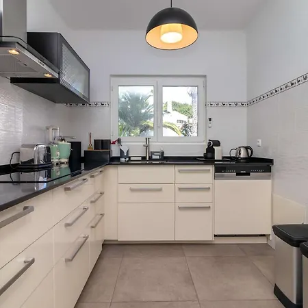 펜션 Casa Moinho - Stylish 2 Bedroom Townhouse *